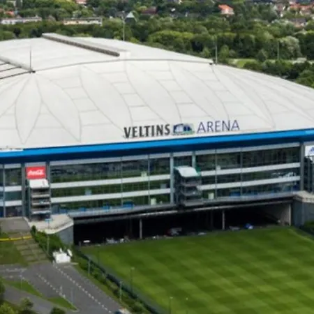 3 Bei Der Schalke Arena, Sport Und Naehe Dortmund Essen Duesseldorf Oberhausen דירה גלזנקירכן